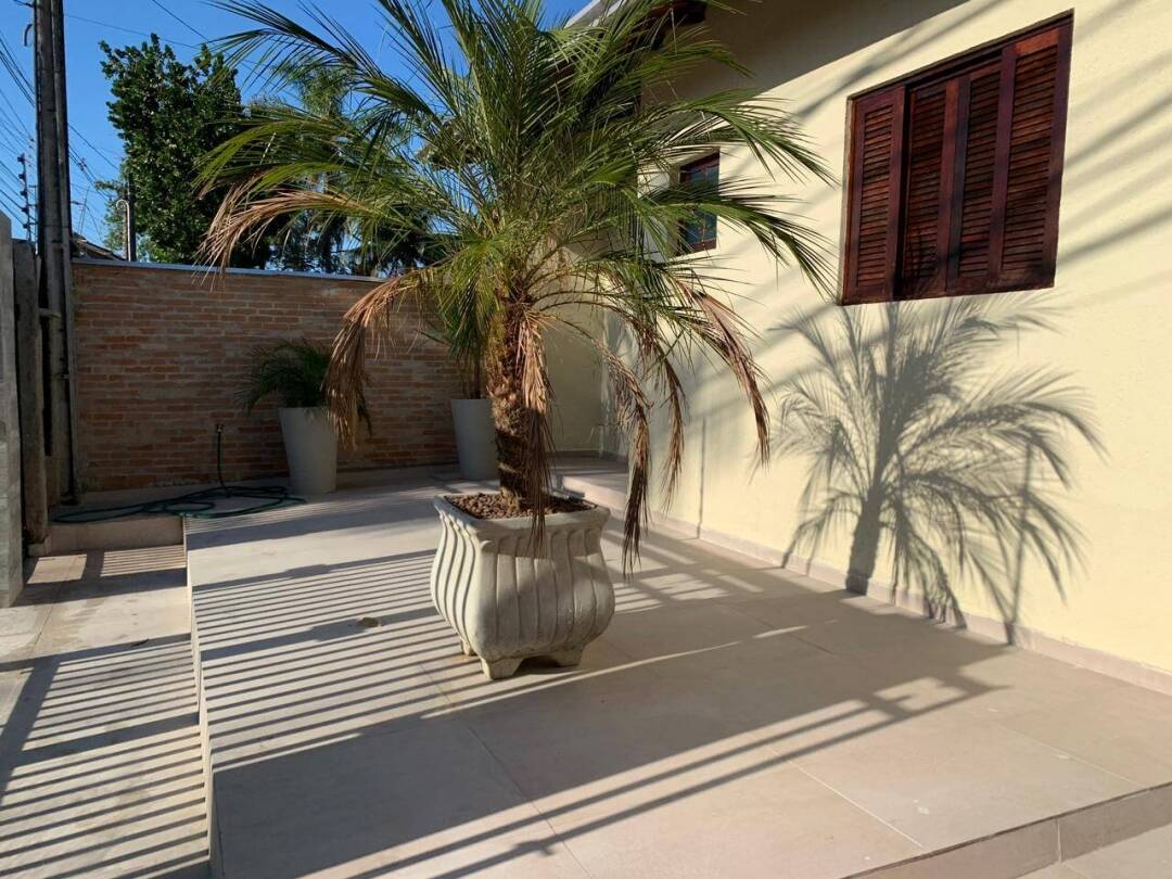 Casa à venda com 3 quartos, 180m² - Foto 3