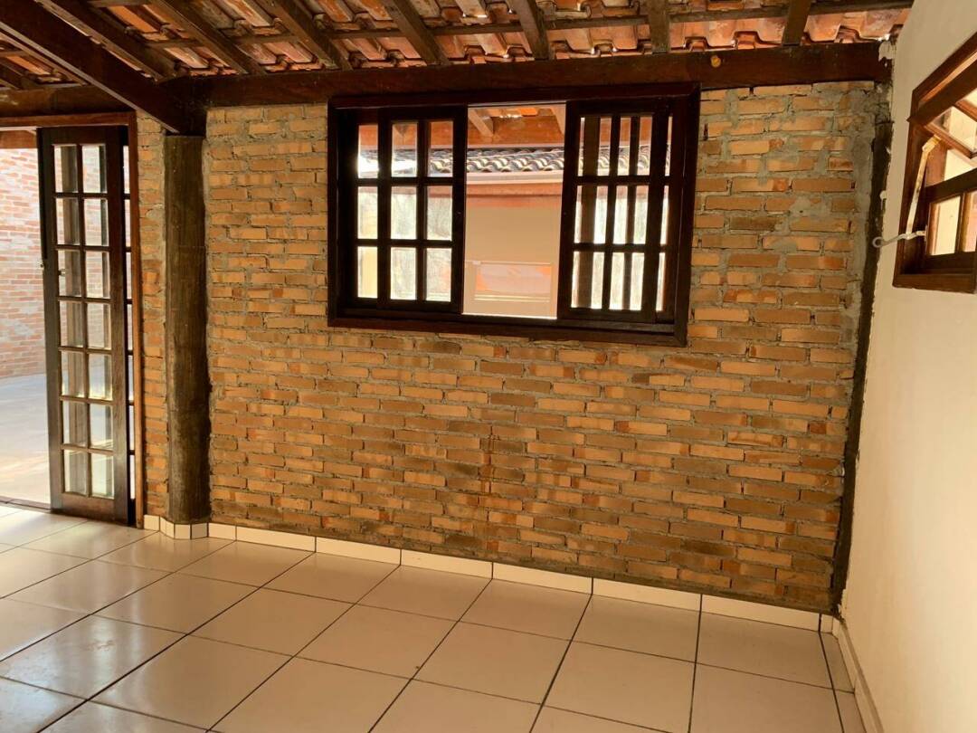 Casa à venda com 3 quartos, 180m² - Foto 6