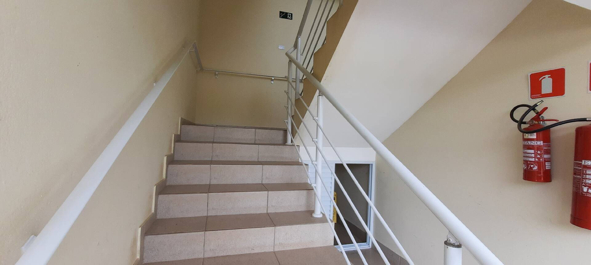 Apartamento à venda com 2 quartos, 55m² - Foto 18