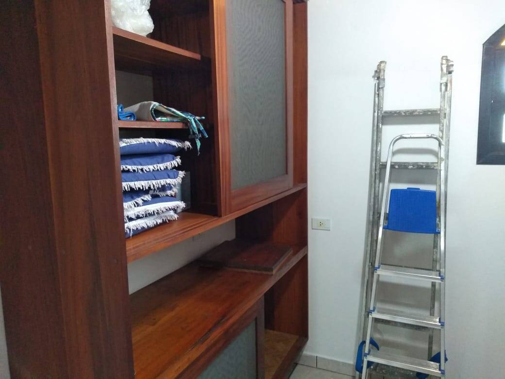 Casa à venda com 3 quartos, 200m² - Foto 24