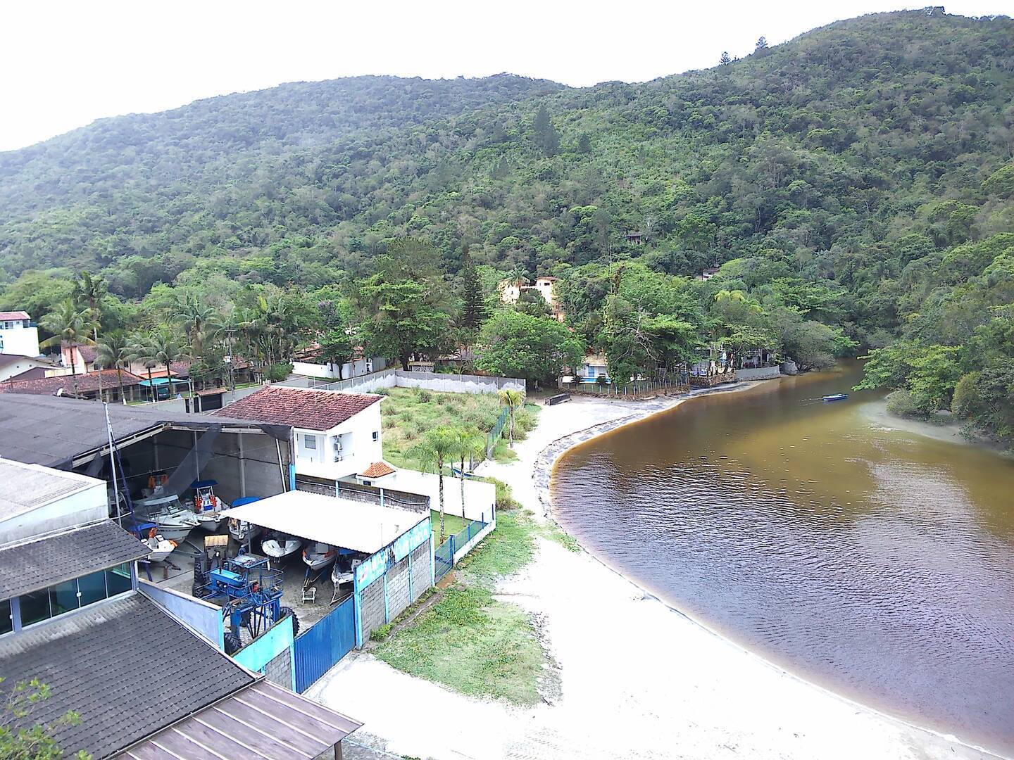 Casa à venda e temporada com 4 quartos, 200m² - Foto 33