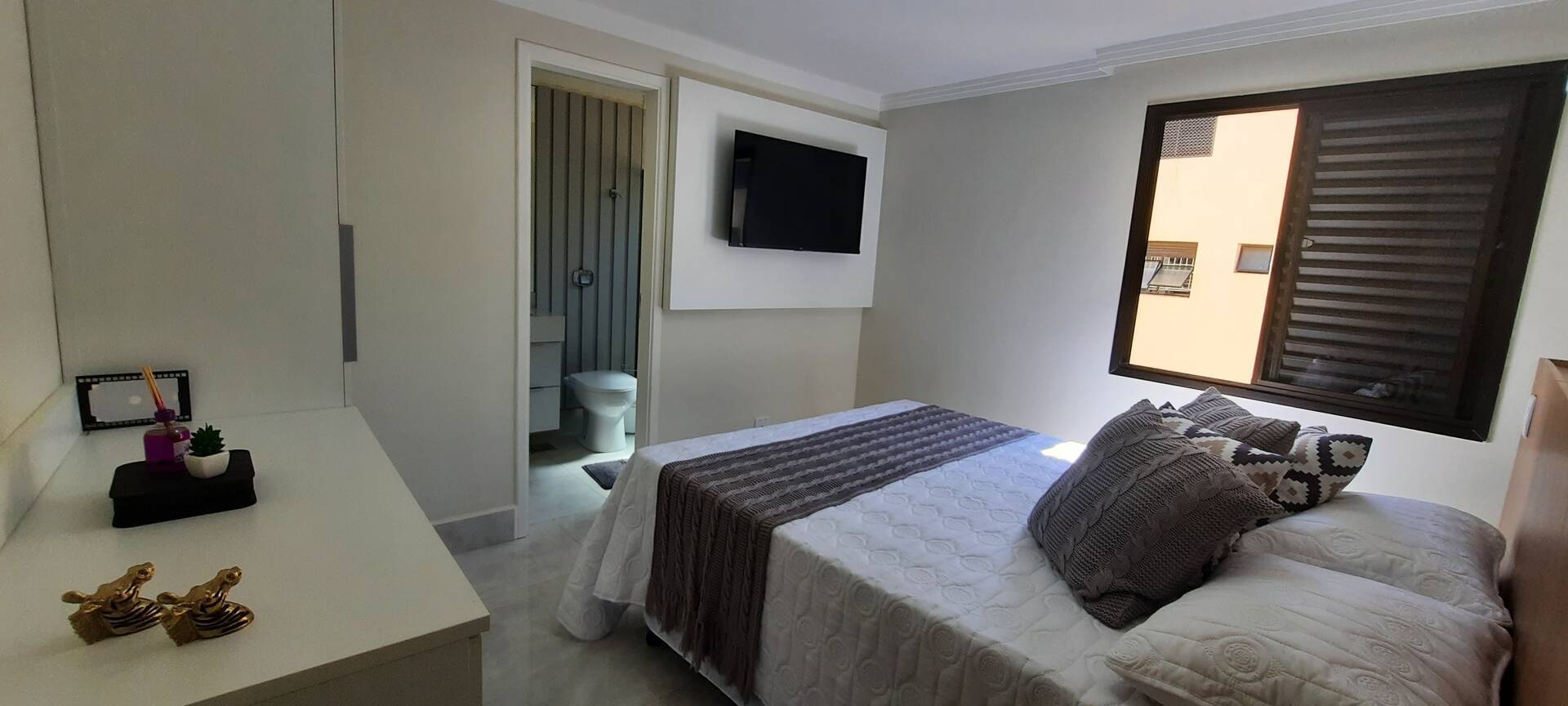 Apartamento à venda com 3 quartos, 240m² - Foto 28