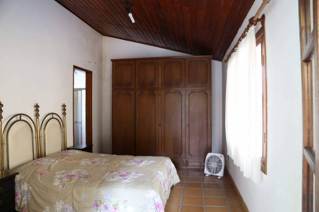 Casa à venda com 3 quartos, 360m² - Foto 11